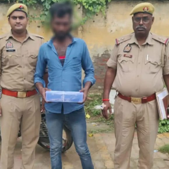गाजीपुर:देशी तमंचा के साथ युवक गिरफ्तार