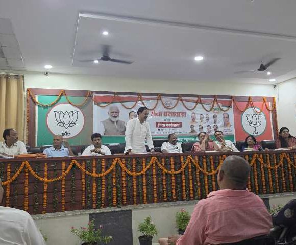 भारतीय जनता पार्टी नोएडा महानगर की सेवा पखवाड़ा अभियान की कार्ययोजना बैठक संपन्न