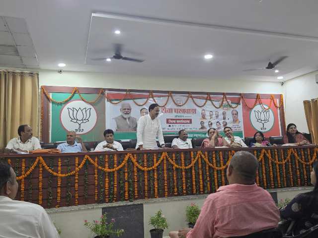 भारतीय जनता पार्टी नोएडा महानगर की सेवा पखवाड़ा अभियान की कार्ययोजना बैठक संपन्न