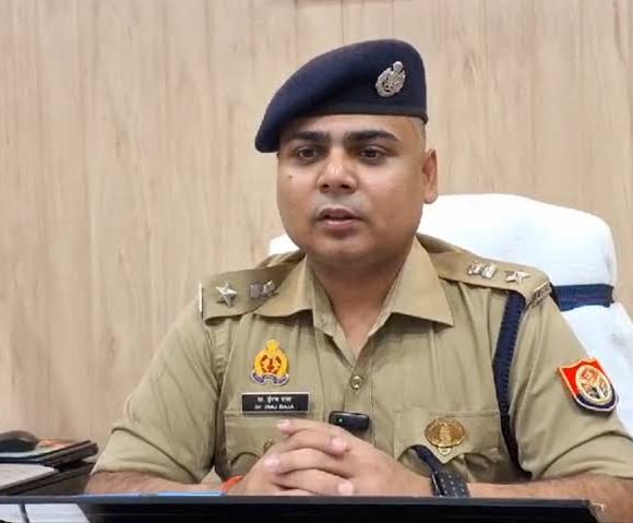पांच क्षेत्राधिकारी इधर से उधर
