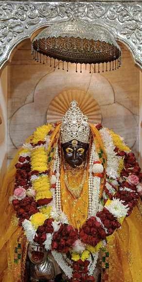 साल के पहले दिन माँ कामख्या धाम में लगभग 2 लाख से अधिक भक्तो ने किया माँ का दर्शन।