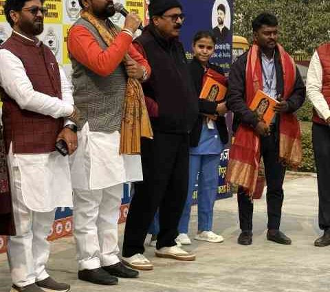 रोटरी द्वारा आयोजित निःशुल्क नेत्र जांच परिक्षण शिविर में 231 का हुआ परीक्षण, कल होगा लेंस प्रत्यारोपण – प्रोजेक्ट चेयरमैन रो० संजीव कुमार सिंह।