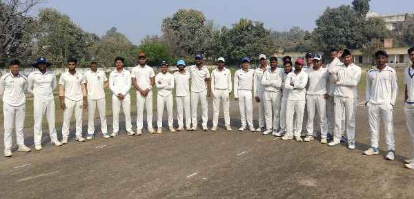 कर्मवीर स्व० सत्यदेव सिंह इंटर-डिस्ट्रिक्ट चैंपियंस कप 2026 आरम्भ, आज के मैच में आज़मगढ़ विजयी।