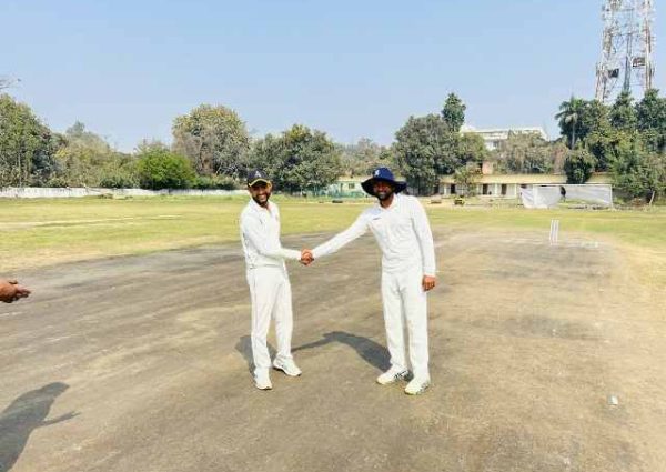 कर्मवीर स्व० सत्यदेव सिंह इंटर-डिस्ट्रिक्ट चैंपियंस कप 2026 में आज में जौनपुर क्रिकेट एसोसिएशन विजयी।