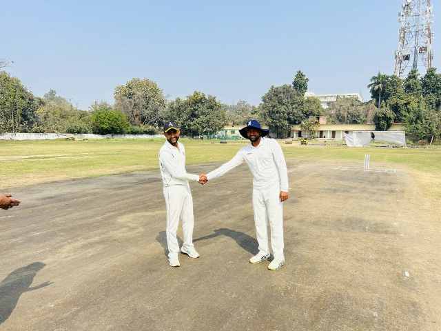 कर्मवीर स्व० सत्यदेव सिंह इंटर-डिस्ट्रिक्ट चैंपियंस कप 2026 में आज में जौनपुर क्रिकेट एसोसिएशन विजयी।