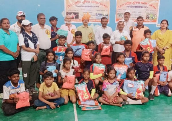 बच्चों ने कुश्ती, कब्बड़ी, जिमनास्टिक व एथलीट में आजमाया हाथ