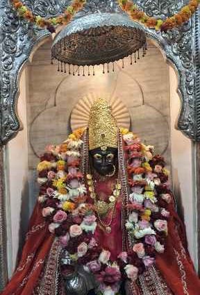 इस नवरात्री में माँ कामख्या धाम में 3 लाख से अधिक श्रद्धालुओं ने किया माता रानी का दर्शन।