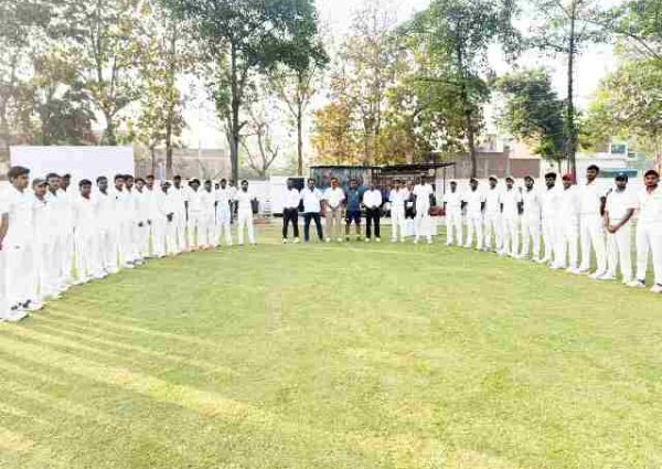अंडर 19 इंटर डिस्ट्रिक्ट ट्रायल के अंतिम मैच में मऊ परास्त।