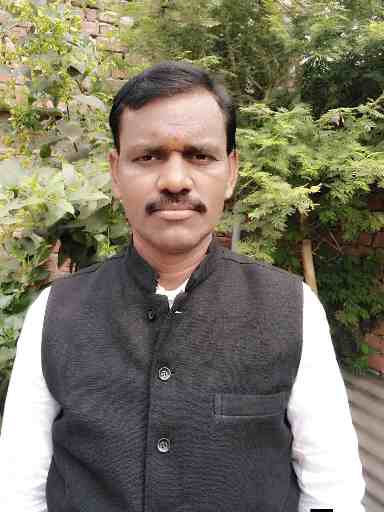 जनगणना प्रशिक्षण में गोंड-खरवार जाति अंकित न करने के कथित निर्देश पर विनोद खरवार ने आपत्ति जताते हुए डीएम को सौंपा ज्ञापन।