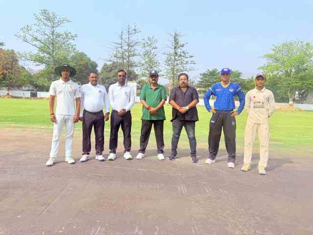 यू०पी०सी०ए० के दिशा-निर्देशन में इंटर डिस्ट्रिक्ट अंडर 16 ट्रायल का हुआ श्रीगणेश, पहला मैच मऊ और आजमगढ़ के बीच – शाश्वत सिंह, अध्यक्ष -जीडीसीए