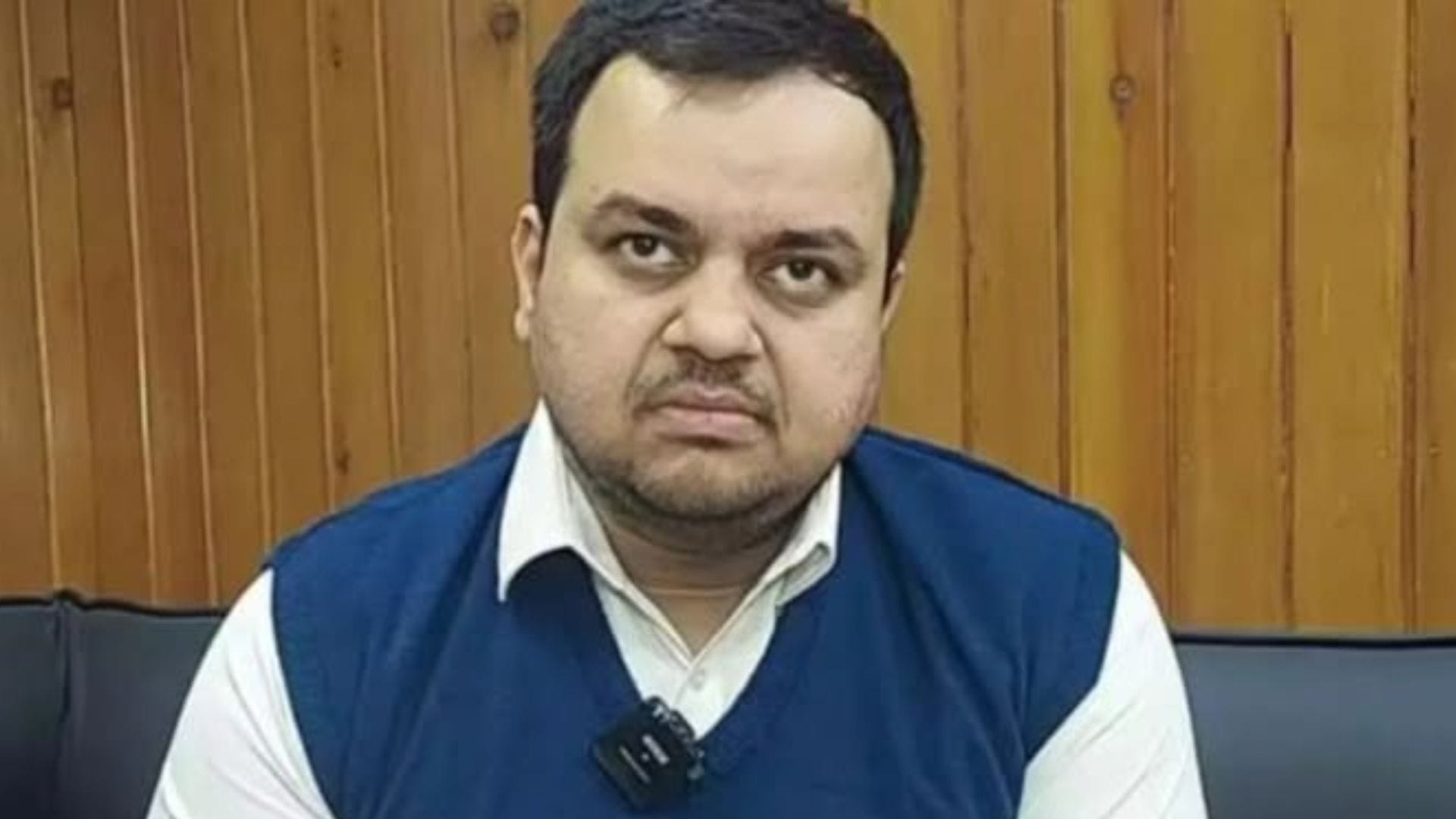 बिना अनुमति जिला मुख्यालय न छोड़े अधिकारी : डी.एम.