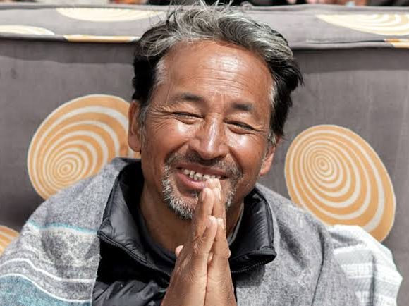 घाटी का शेर हुआ शांत