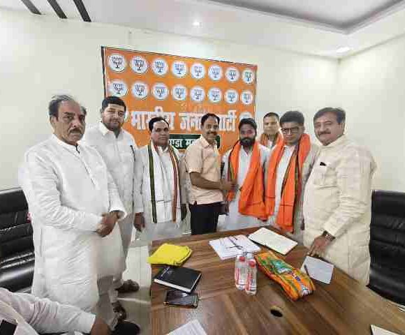 नोएडा महानगर में ‘पंडित दीनदयाल उपाध्याय जिला प्रशिक्षण महाअभियान’ की तैयारियों को लेकर बैठक।