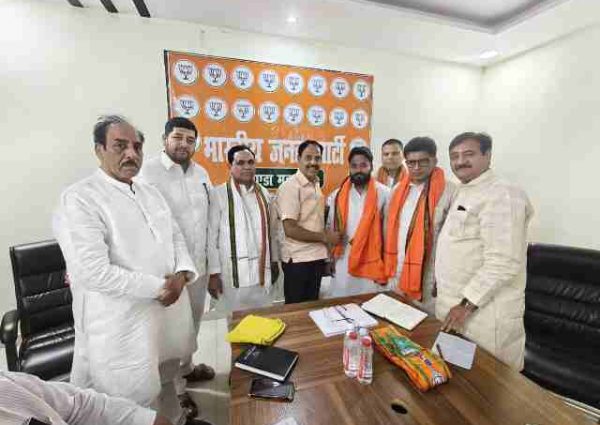 नोएडा महानगर में ‘पंडित दीनदयाल उपाध्याय जिला प्रशिक्षण महाअभियान’ की तैयारियों को लेकर बैठक।