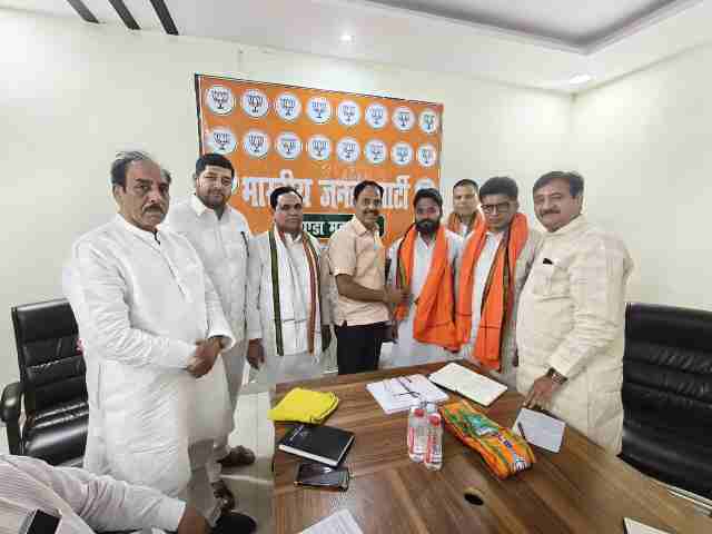 नोएडा महानगर में ‘पंडित दीनदयाल उपाध्याय जिला प्रशिक्षण महाअभियान’ की तैयारियों को लेकर बैठक।