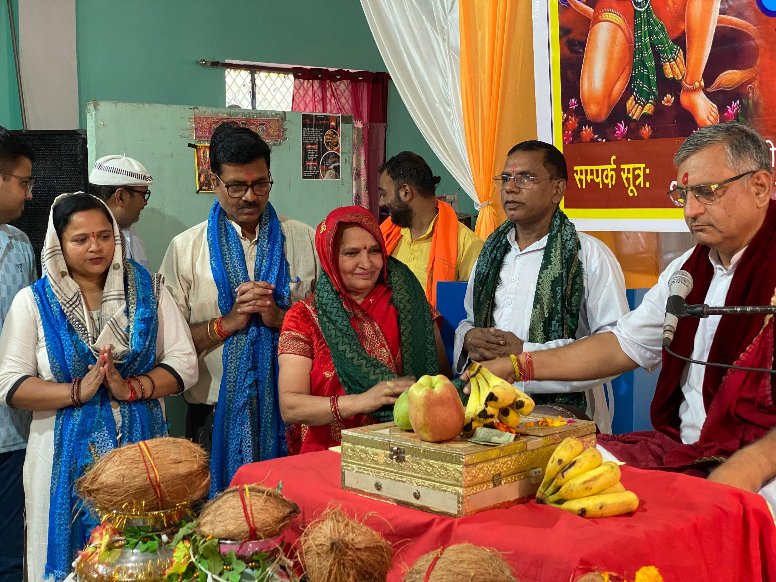 मन्दिर बने सामाजिक चेतना के केंद्र: अरविन्द भाई ओझा