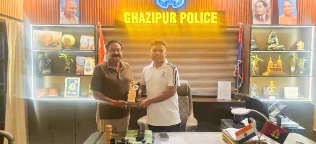 आईपीएल फैन पार्क की सफलता के लिए पुलिस अधीक्षक का सम्मान, यू.पी.सी.ए. स्पीड हंट 14 जून से – संजीव कुमार सिंह : यू.पी.टी20 गवर्निंग काउंसिल, यू.पी.सी.ए।